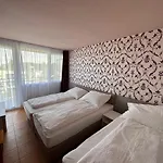 Hotel Part