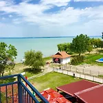 Hotel Part