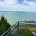 Hotel Part