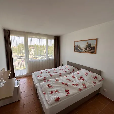 Part Hotel 2*